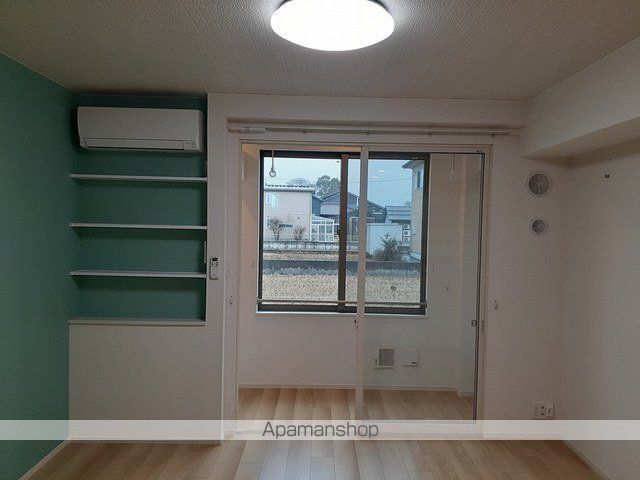ヴィラ ラルーチェの内装写真