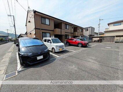 セジュール竹Ｄ棟[2LDK/53.76m2]の駐車場1