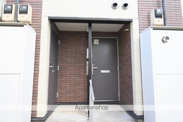 レオネクスト千代の玄関写真