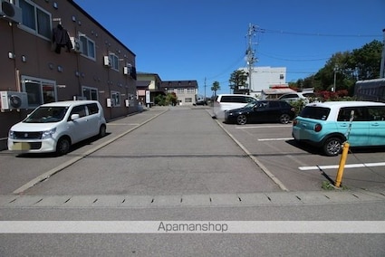 レジデンスＳＡＴＯ[1K/23.14m2]の駐車場2