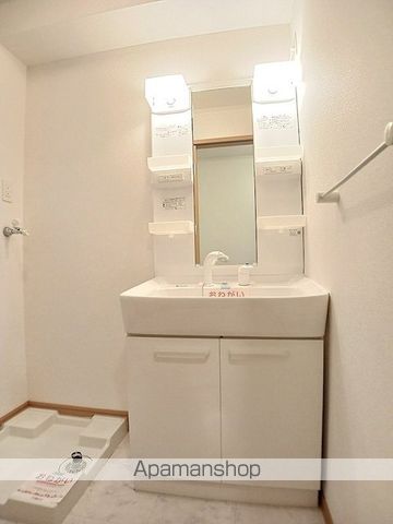 クリスタルコートの内装写真