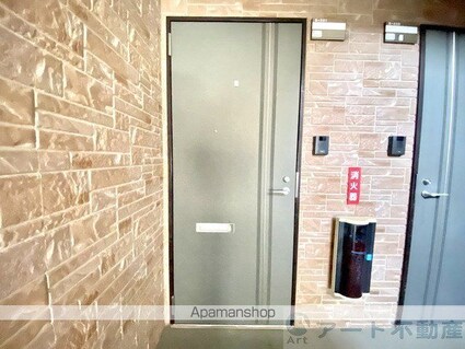 フォブール一色ＳＡＹＡ　Ｂ棟[2LDK/55.89m2]のエントランス2