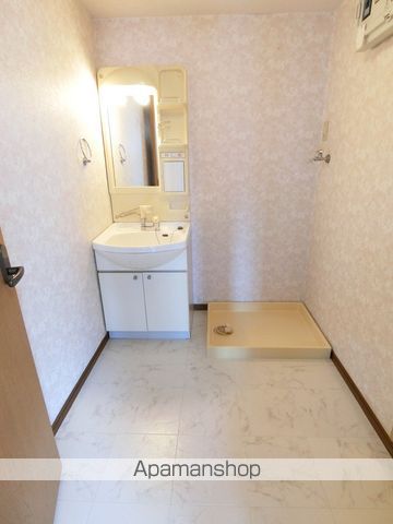 LIMPIA垂木の内装写真