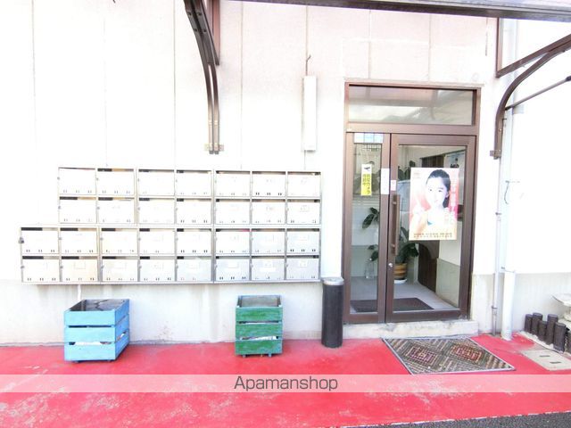 コーポ尾上の玄関写真