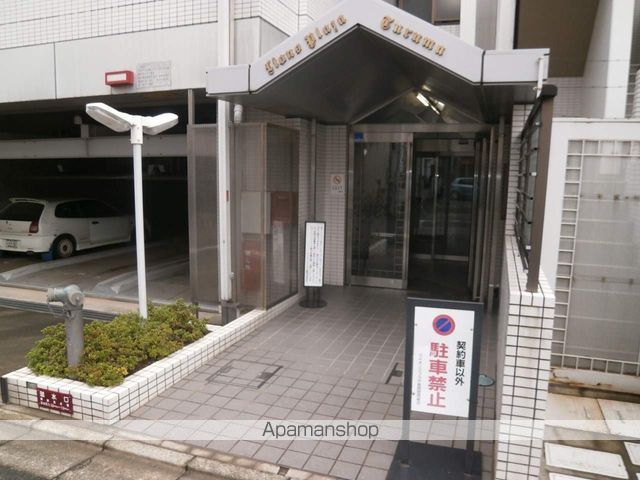 ライオンズプラザ鶴間の玄関写真