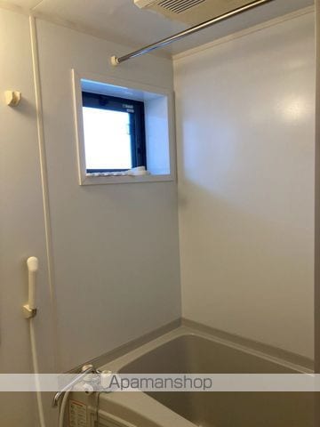 リファルジェント泉 C棟の内装写真