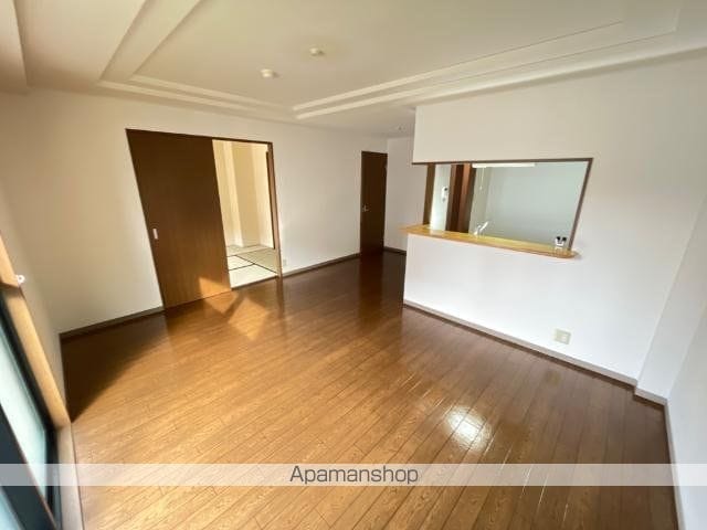 和歌山県和歌山市榎原[2LDK/57.75m2]のリビング・居間2