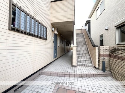 ＭＡＪＥＳＴＹ１９９８[2LDK/44.5m2]のエントランス