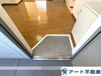 レジデンスＭ－１[2DK/44.75m2]の玄関