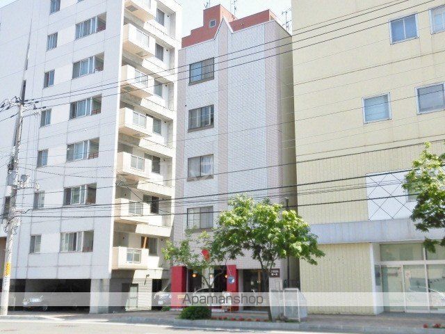 セゾン南1条の外観写真