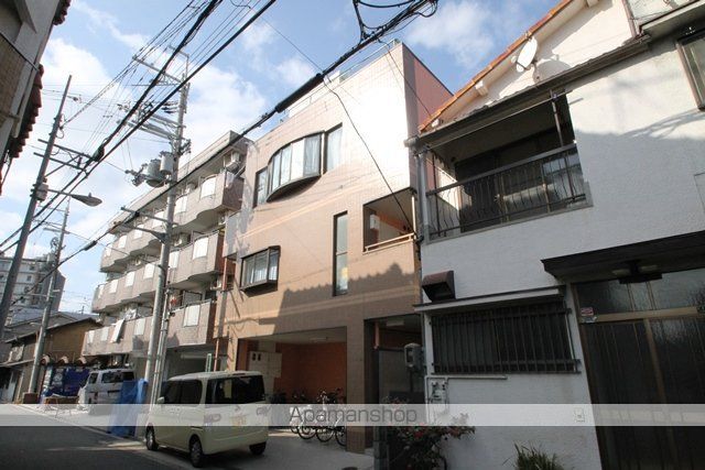 マンションパインハウスの外観写真