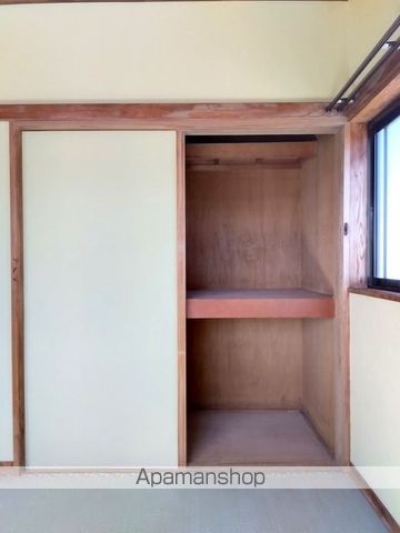 松並一戸建ての内装写真
