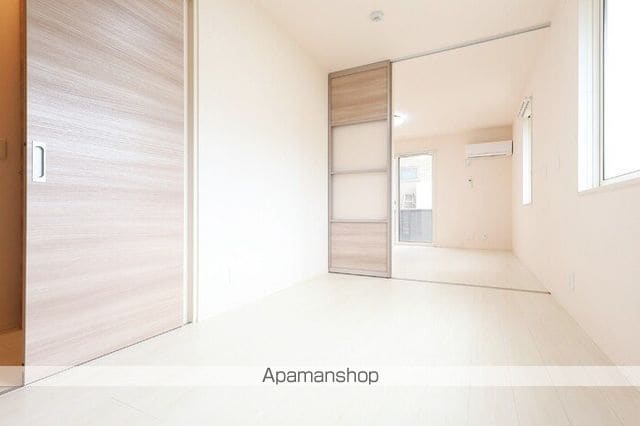 可部線 七軒茶屋駅 徒歩1分 3階建 築8年の内装写真
