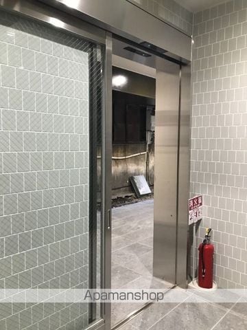 TOYOーICHI APARTMENT.(トヨイチ アパートメンの玄関写真