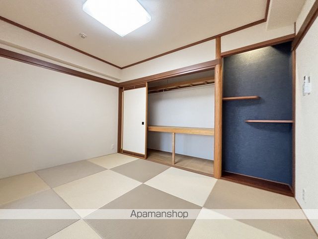 ライオンズマンション的場町の内装写真