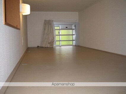 レオパレスエクセル歩坂町Ⅱ[1K/19.87m2]の収納2