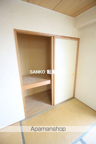 カジュアル33の内装写真