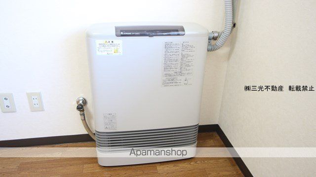 プレサント南8西8の内装写真