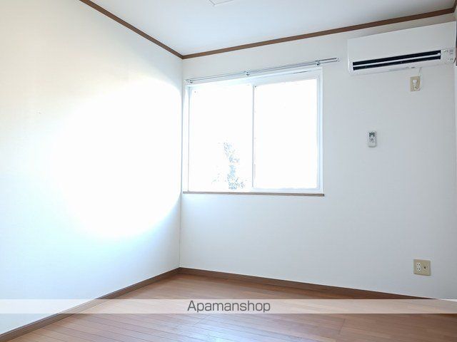 ウィステリアの内装写真