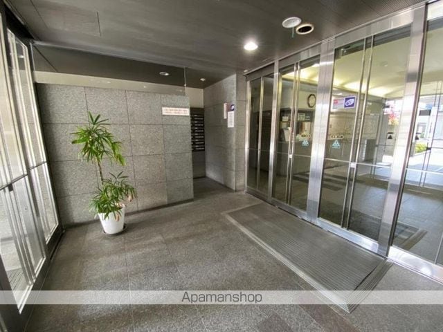 ファミール錦町の玄関写真