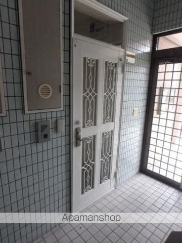 フジパレス弐番館の玄関写真
