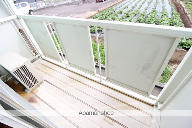 サープラスワンアネックス光の内装写真