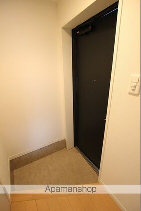 Ｌａ　Ｄｏｕｃｅｕｒ榴ヶ岡[1R/36.63m2]の玄関