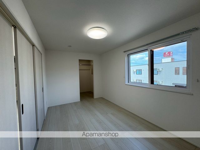 フォレスト新町IIIの内装写真