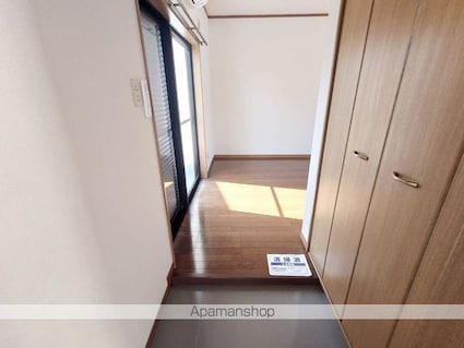 ユヌベルメゾン４[1R/20m2]の玄関