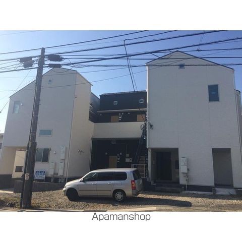 プライムテラス東海大学前IIの玄関写真