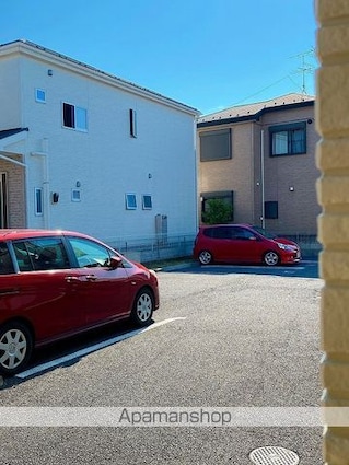 リュイール　Ⅱ[1LDK/50.29m2]の駐車場2