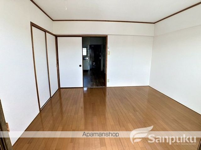 五十鈴マンションの内装写真
