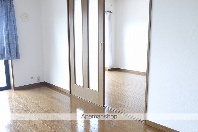 マンションシルクスクエアの内装写真