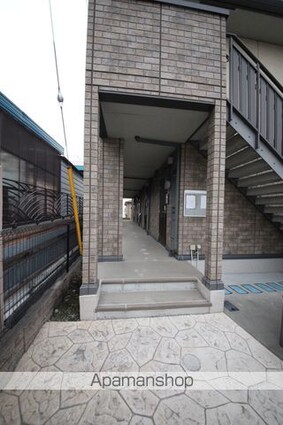 ロワジールⅢ[1LDK/29.25m2]のエントランス1