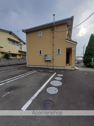 マルス・ミーション[2LDK/52.96m2]の駐車場