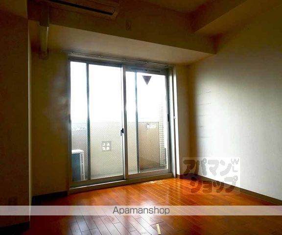 十四軒町マンションの内装写真