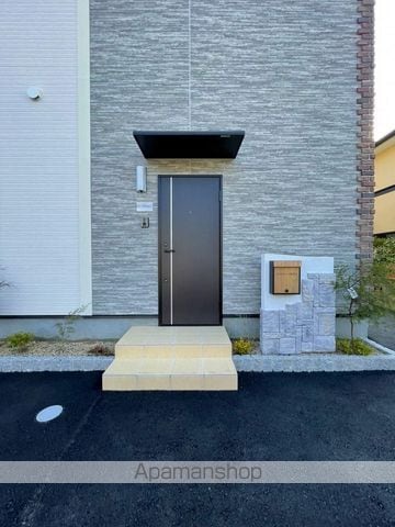 オネスティ大板井の玄関写真