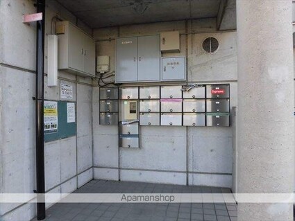 和歌山県和歌山市楠見中[3DK/63.28m2]のエントランス