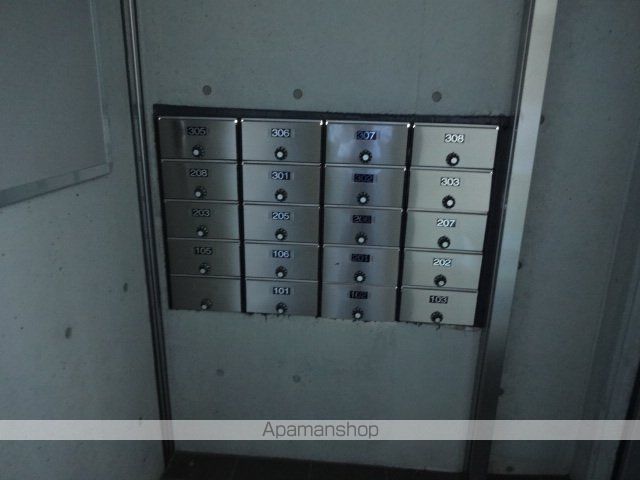 アルフォレスト折立の玄関写真