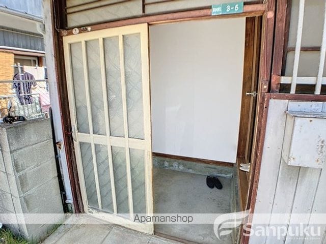 伊予鉄道環状線 赤十字病院前駅 徒歩7分 2階建 築55年の内装写真