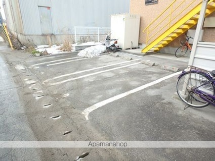 ファーストクラス県立大学前[1K/22.17m2]の駐車場1