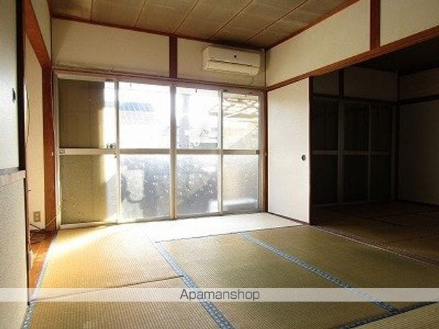 小林市 1階建 築35年の内装写真