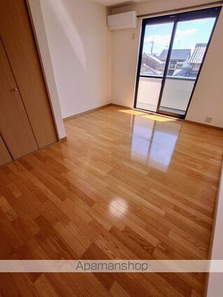 滋賀県彦根市川瀬馬場町[1K/33.12m2]のリビング・居間