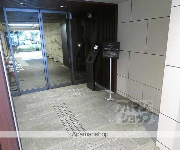 プレミスト京都四条堀川の玄関写真