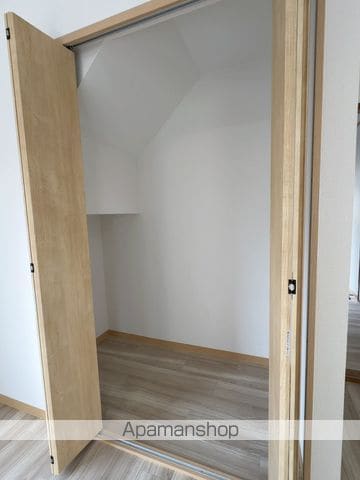 α-style際波台2号棟の内装写真
