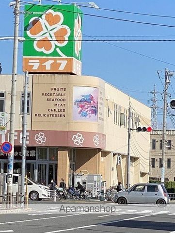 セレスティア南花畑IIIの周辺写真