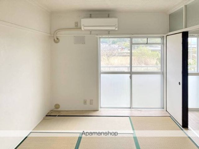 ビレッジハウス臼田第二2号棟の内装写真