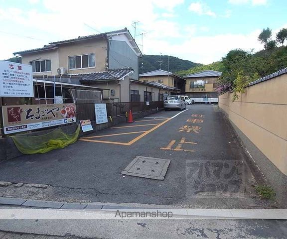 ハイツ小倉山の玄関写真