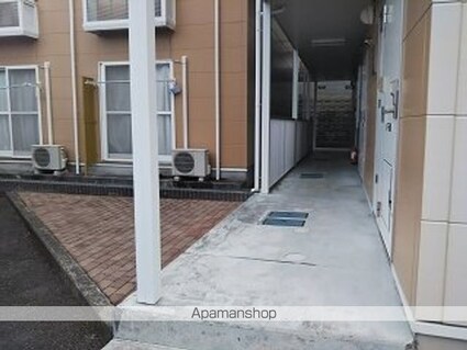 レオパレスシェルフィード山越[1K/19.87m2]のエントランス1