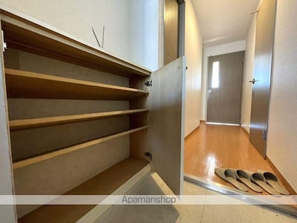 ロイヤルシティ参番館　若松町[2DK/45m2]の内装1